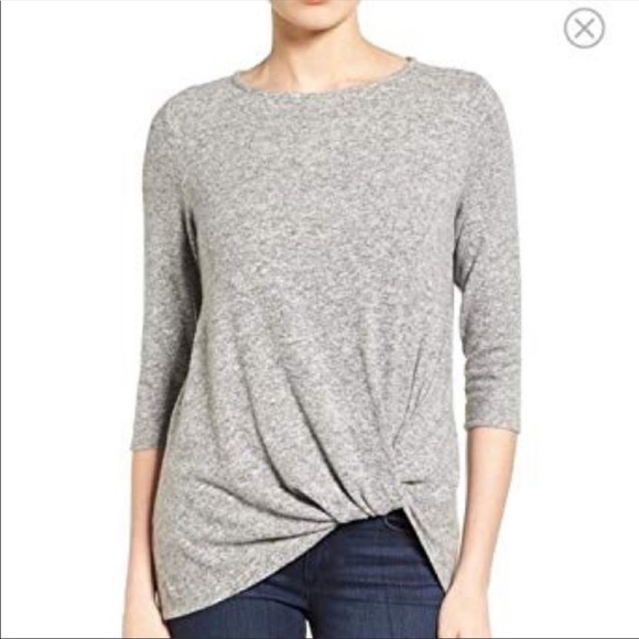 Chelsea & Theodore Beige Twist Hem Tee - Picture 2 of 12